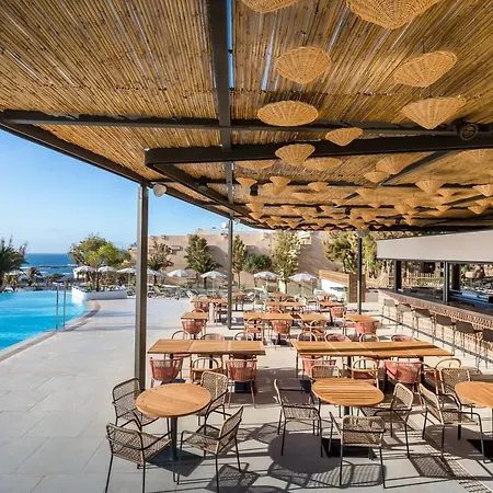 Отель Barcelo Lanzarote Royal Level Коста-Тегисе